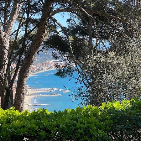 Torre Alpicella Holiday Home, A Scenic Escape Into Nature And Relaxation Диано-Марина Экстерьер фото