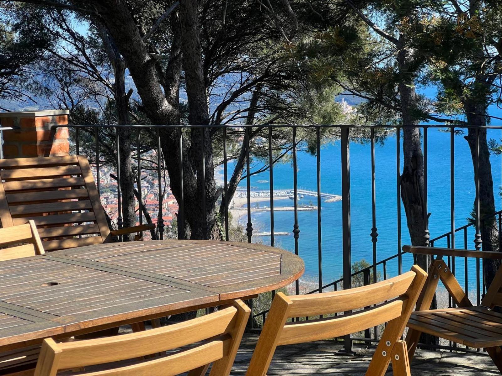 Torre Alpicella Holiday Home, A Scenic Escape Into Nature And Relaxation Диано-Марина Экстерьер фото